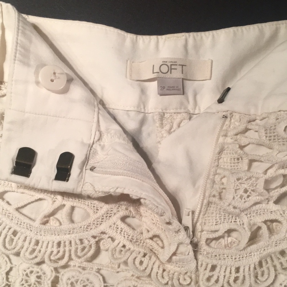 Tiered Lace Overlay Shorts! - Picture 3 of 5